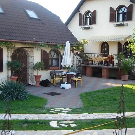 Villa Harkany Konukevi *