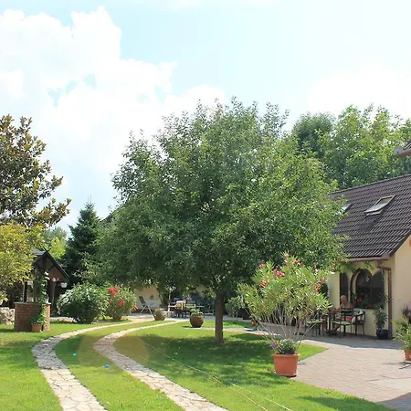 Villa Harkany * Harkány